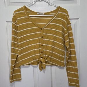 Caution To The Wind V Neck Mustard Yellow Waffle Knit Long Sleeve Top Sz Medium